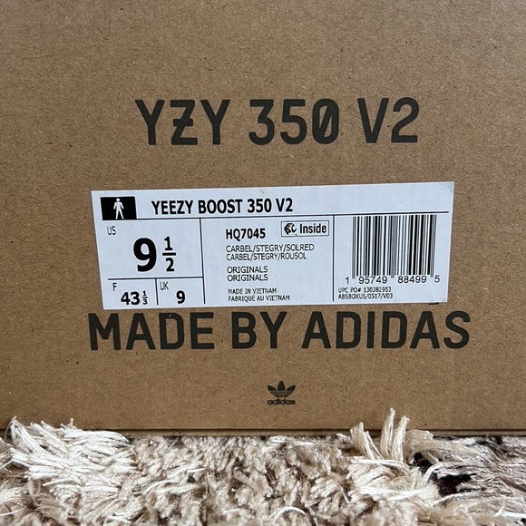 Yeezy 350 Carbon Beluga V2